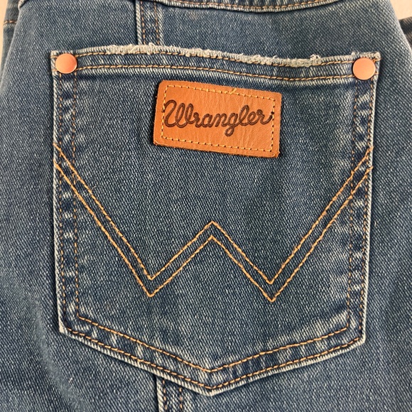 WRANGLER High Rise Flare Jeans with Seamed Detail Size 27 *NEW* *TAGS ON* - Picture 4 of 8